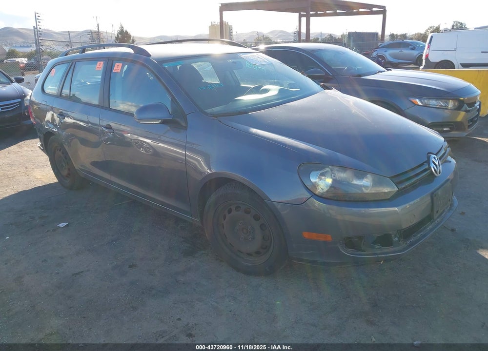 2012 VOLKSWAGEN JETTA SPORTWAGEN 2.5L S VIN: 3VWKP7AJ3CM671021