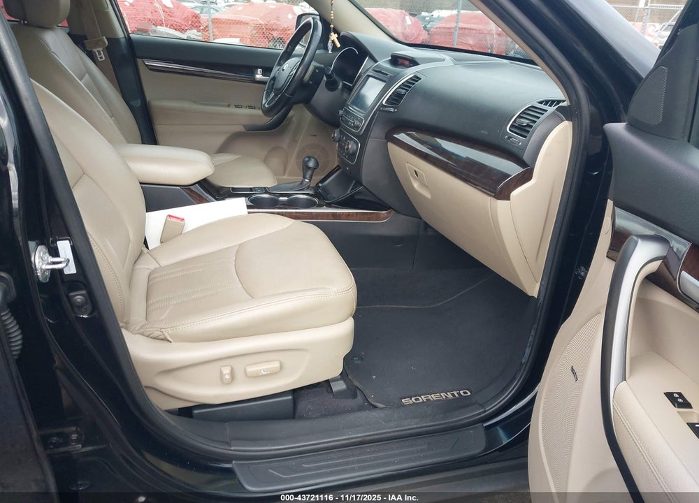 2014 KIA SORENTO EX V6 VIN: 5XYKUDA76EG460765
