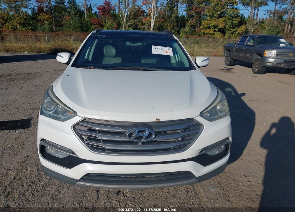 2017 HYUNDAI SANTA FE VIN: 5XYZU3LB3HG418388