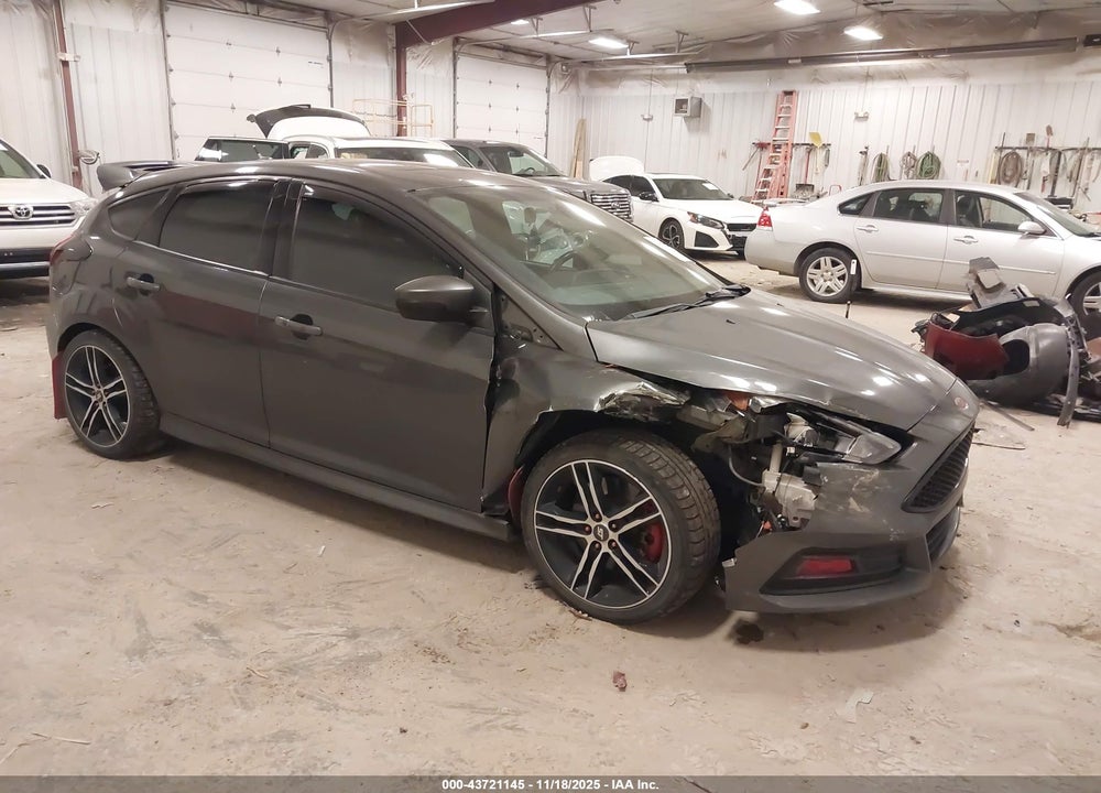 2016 FORD FOCUS ST VIN: 1FADP3L99GL295476