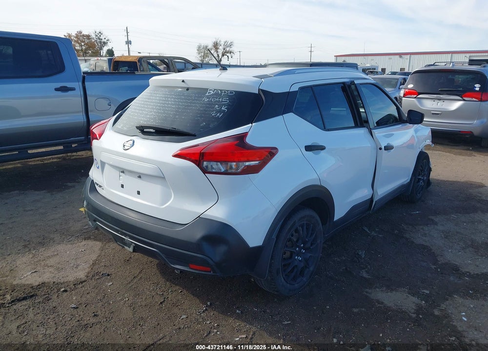 2018 NISSAN KICKS S VIN: 3N1CP5CU0JL545613