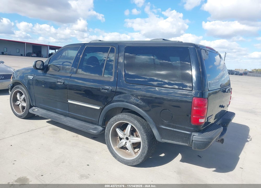 2002 FORD EXPEDITION XLT VIN: 1FMRU15W92LA64176