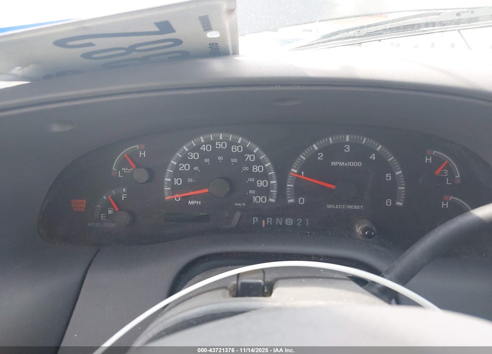 2002 FORD EXPEDITION XLT VIN: 1FMRU15W92LA64176