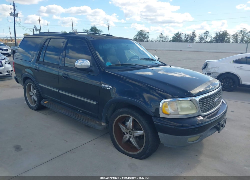 2002 FORD EXPEDITION XLT VIN: 1FMRU15W92LA64176