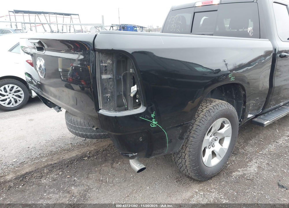 2021 RAM 1500 VIN: 1C6RREBGXMN747240