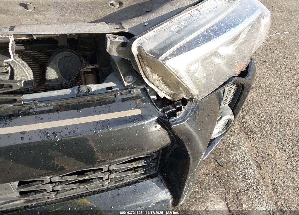 2022 TOYOTA 4RUNNER SR5 VIN: JTEMU5JR2N6082183