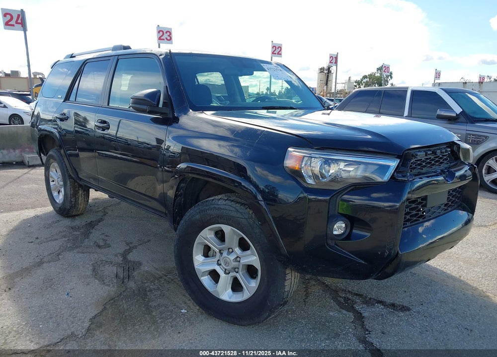2022 TOYOTA 4RUNNER SR5 VIN: JTEMU5JR2N6082183