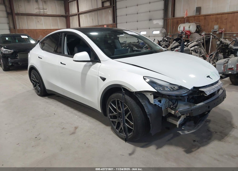 2020 TESLA MODEL Y LONG RANGE DUAL MOTOR ALL-WHEEL DRIVE VIN: 5YJYGDEE7LF011058