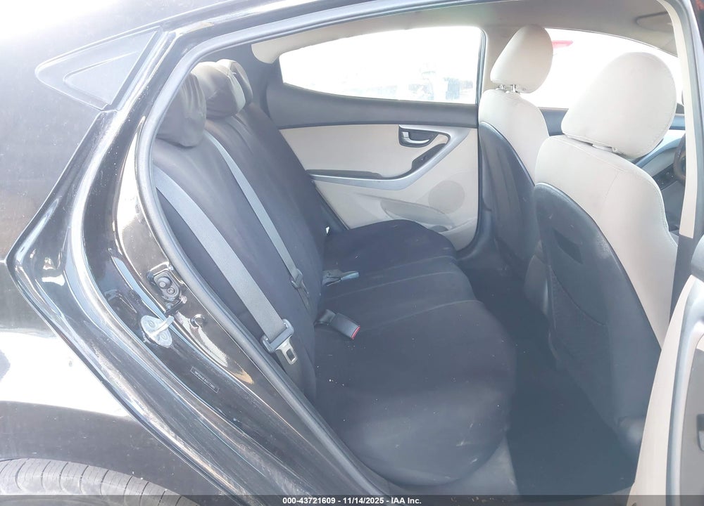 2016 HYUNDAI ELANTRA SE VIN: 5NPDH4AE4GH775992