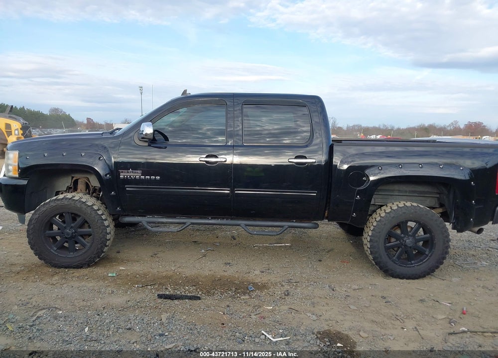 2013 CHEVROLET SILVERADO 1500 LT VIN: 3GCPKSE73DG351402