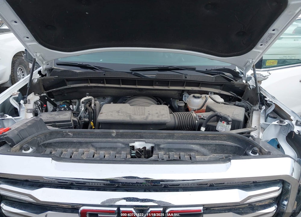 2025 GMC SIERRA 1500 4WD SHORT BOX SLT VIN: 3GTUUDED6SG255873