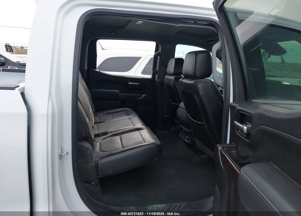2025 GMC SIERRA 1500 4WD SHORT BOX SLT VIN: 3GTUUDED6SG255873
