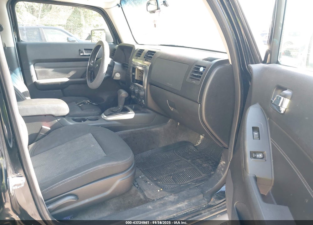 2009 HUMMER H3 SUV VIN: 5GTEN13E798141983