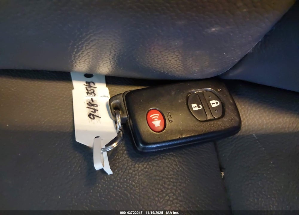 2011 TOYOTA PRIUS THREE VIN: JTDKN3DU6B1353316