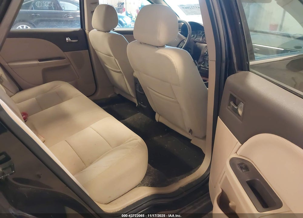 2008 FORD TAURUS VIN: 1FAHP27W48G173291