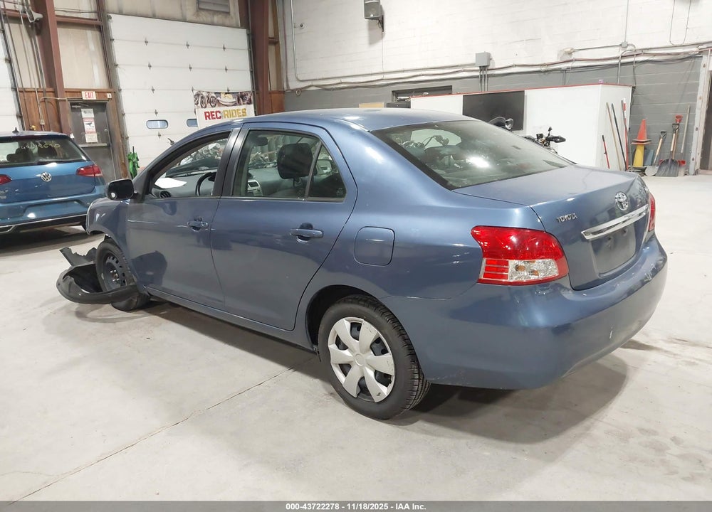 2010 TOYOTA YARIS VIN: JTDBT4K34A1359992