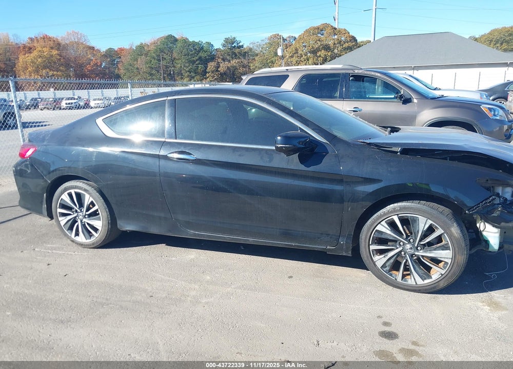 2017 HONDA ACCORD EX-L V6 VIN: 1HGCT2B8XHA005068