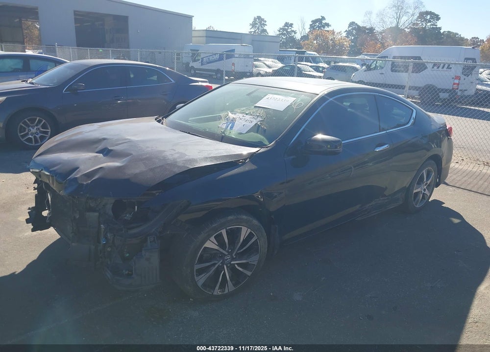 2017 HONDA ACCORD EX-L V6 VIN: 1HGCT2B8XHA005068