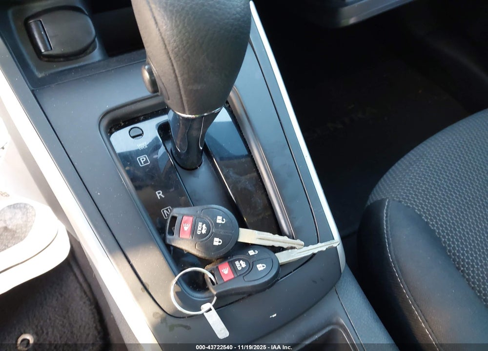 2016 NISSAN SENTRA S VIN: 3N1AB7AP7GY227370