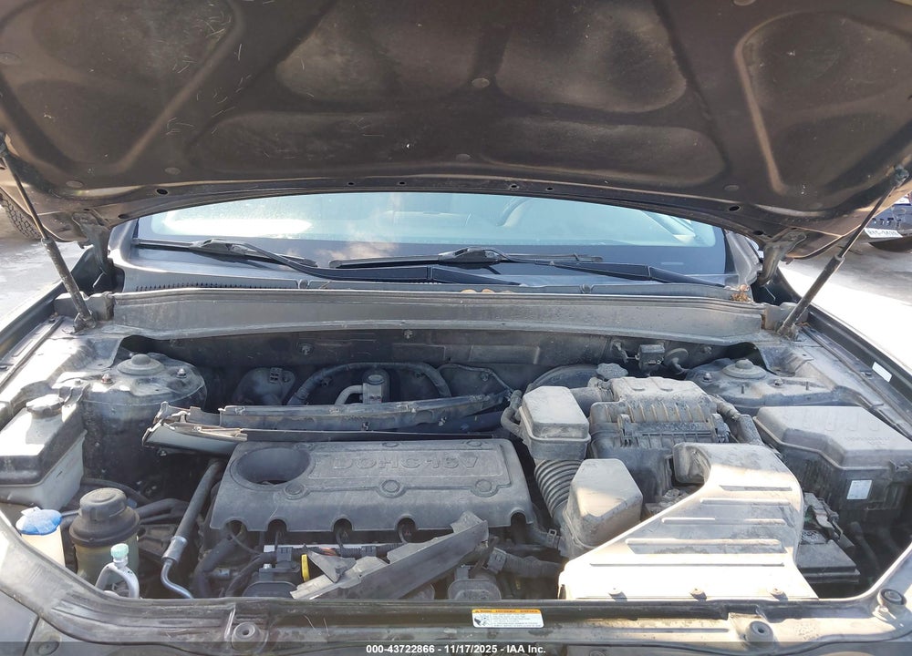2012 HYUNDAI SANTA FE GLS VIN: 5XYZG3AB9CG109060