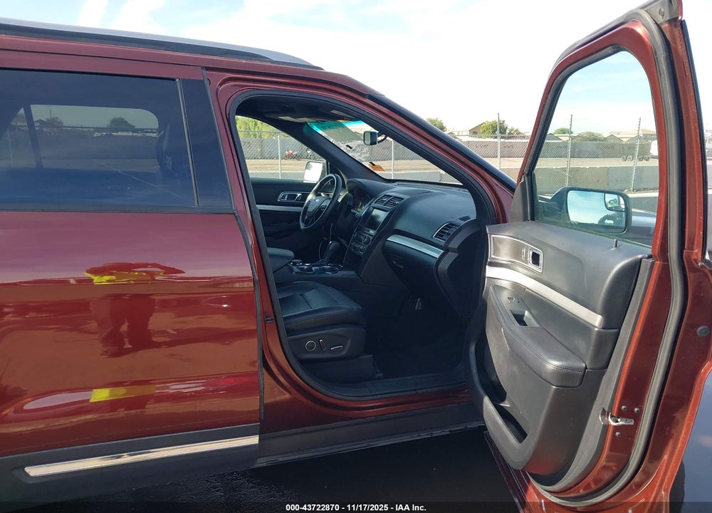 2016 FORD EXPLORER XLT VIN: 1FM5K8D82GGA25493