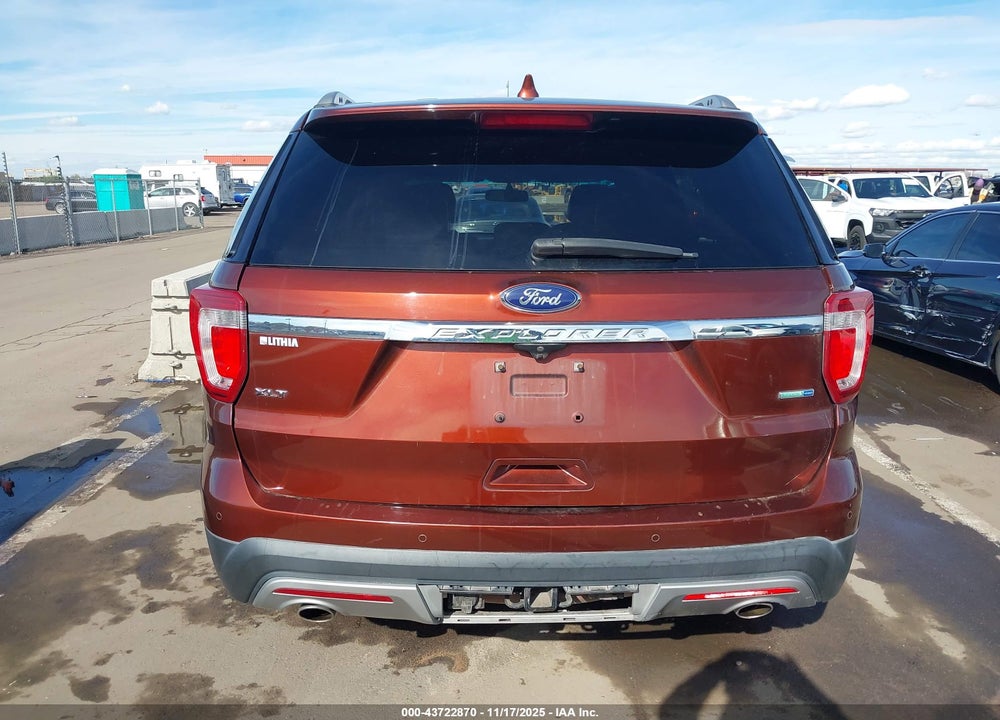 2016 FORD EXPLORER XLT VIN: 1FM5K8D82GGA25493