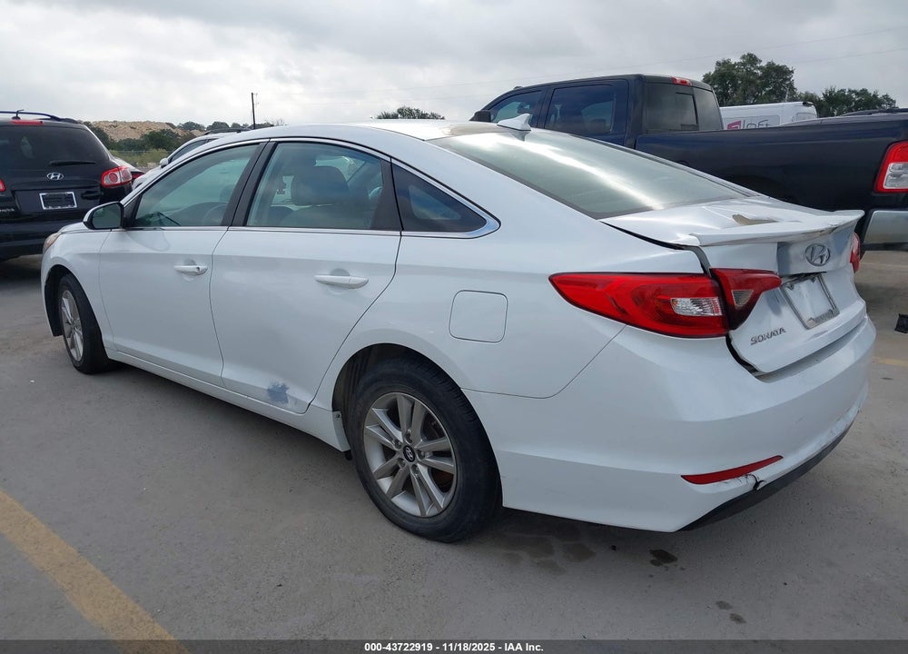 2016 HYUNDAI SONATA SE VIN: 5NPE24AF1GH270555