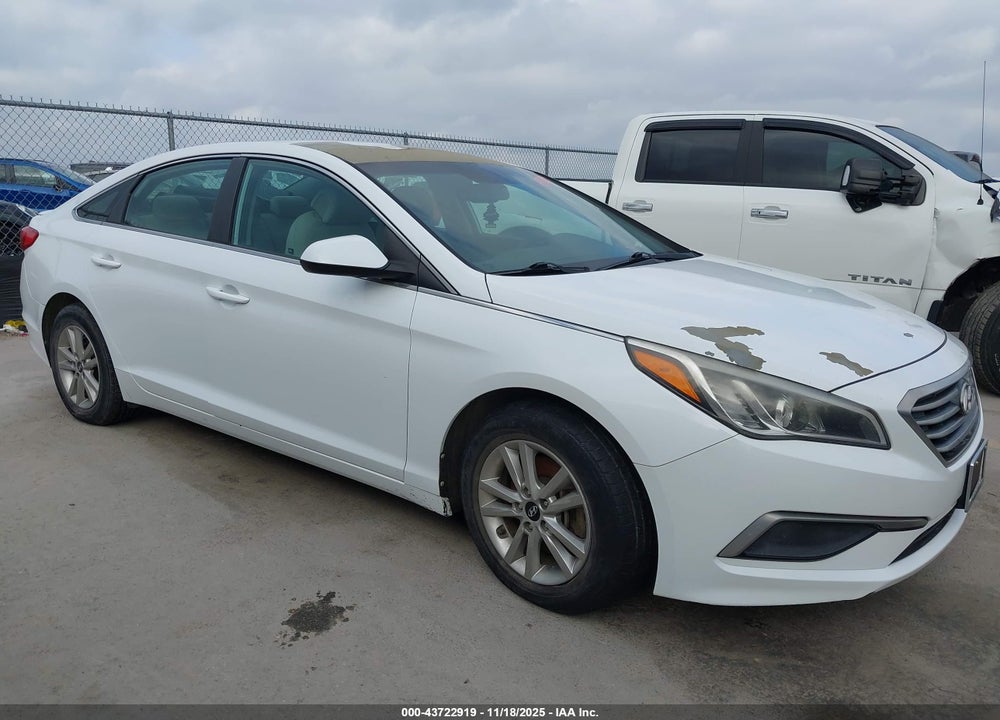 2016 HYUNDAI SONATA SE VIN: 5NPE24AF1GH270555
