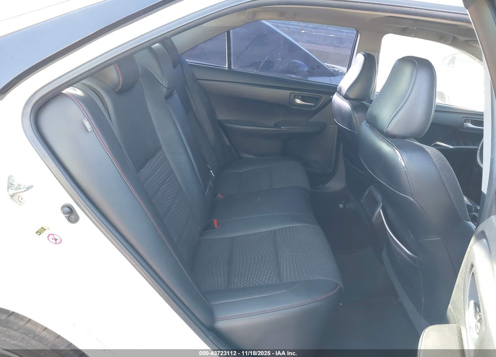 2015 TOYOTA CAMRY HYBRID SE VIN: 4T1BD1FK5FU156477