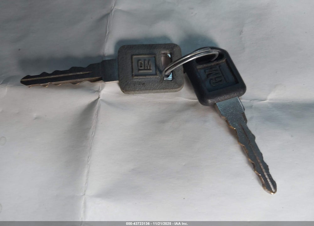 1997 CHEVROLET SUBURBAN 1500 VIN: 3GNFK16R0VG125784