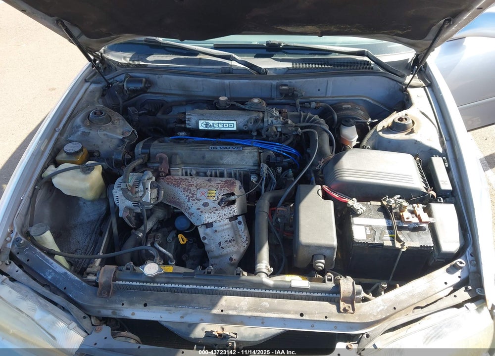 1994 TOYOTA CAMRY LE VIN: JT2SK12E0R0268022