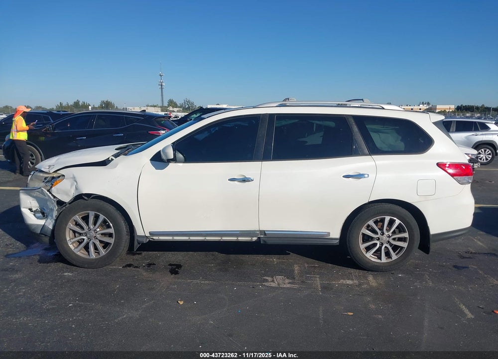 2015 NISSAN PATHFINDER SL VIN: 5N1AR2MN8FC662990