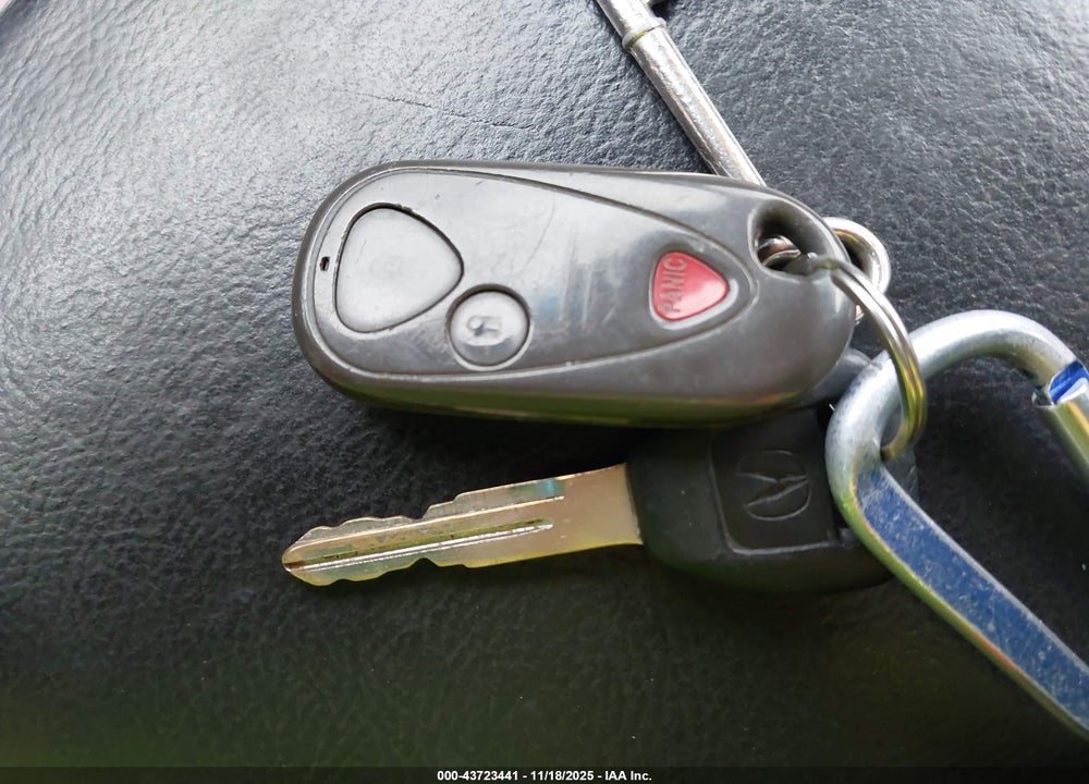 2005 ACURA MDX VIN: 2HNYD18265H531428