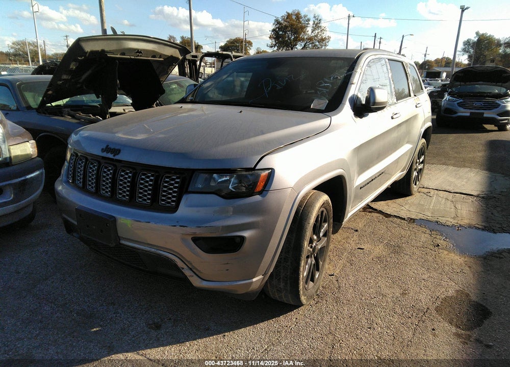 2018 JEEP GRAND CHEROKEE VIN: 1C4RJFAG2JC123186