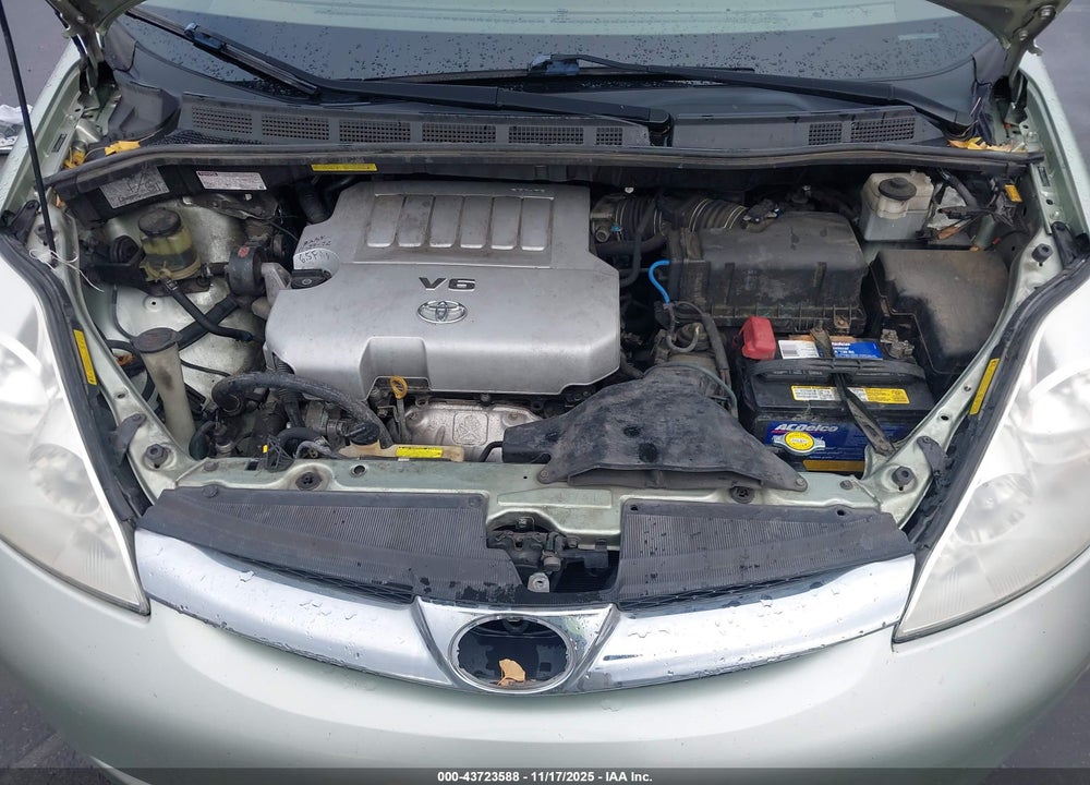2008 TOYOTA SIENNA LIMITED VIN: 5TDBK22C28S010737