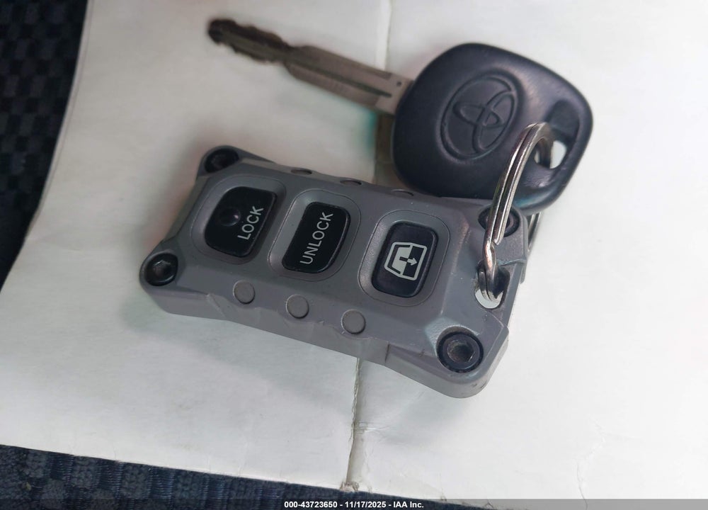 2004 TOYOTA 4RUNNER SR5 SPORT V6 VIN: JTEBU14R840032207