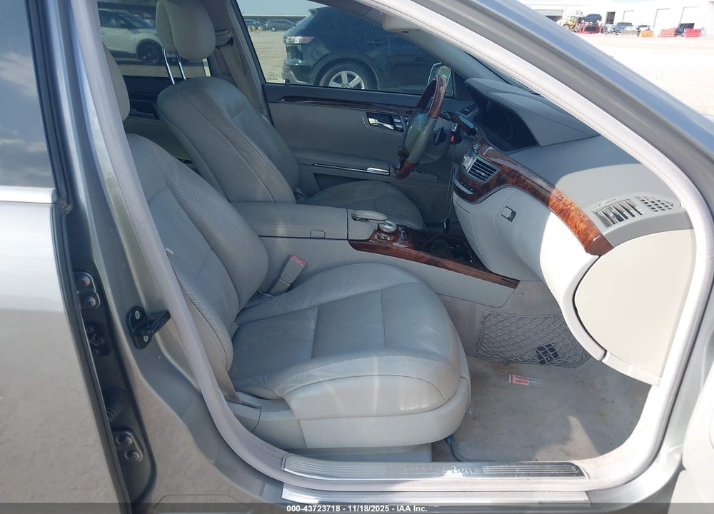 2012 MERCEDES-BENZ S CLASS VIN: WDDNG7DBXCA468652