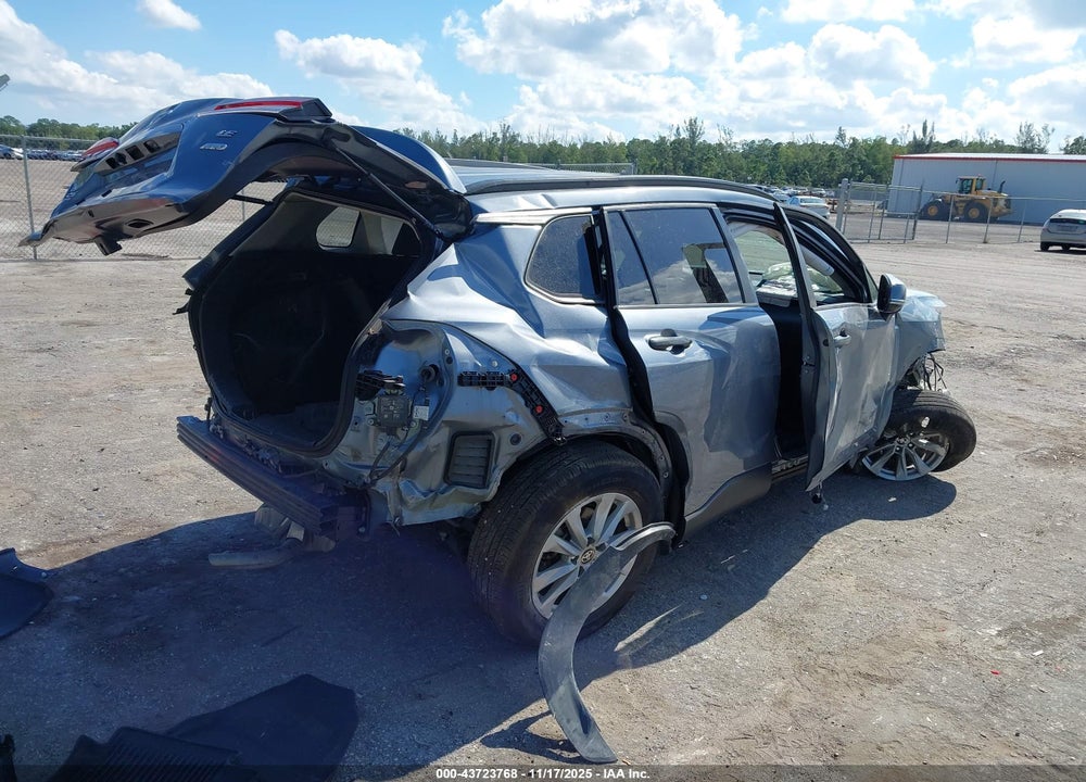 2022 TOYOTA COROLLA CROSS LE VIN: 7MUCAABG6NV026140