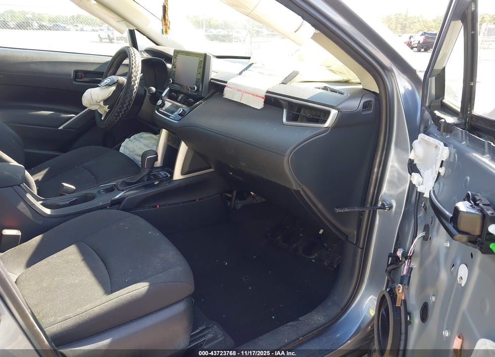 2022 TOYOTA COROLLA CROSS LE VIN: 7MUCAABG6NV026140