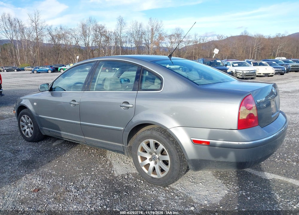 2003 VOLKSWAGEN PASSAT GLS V6 VIN: WVWPH63B33P358521
