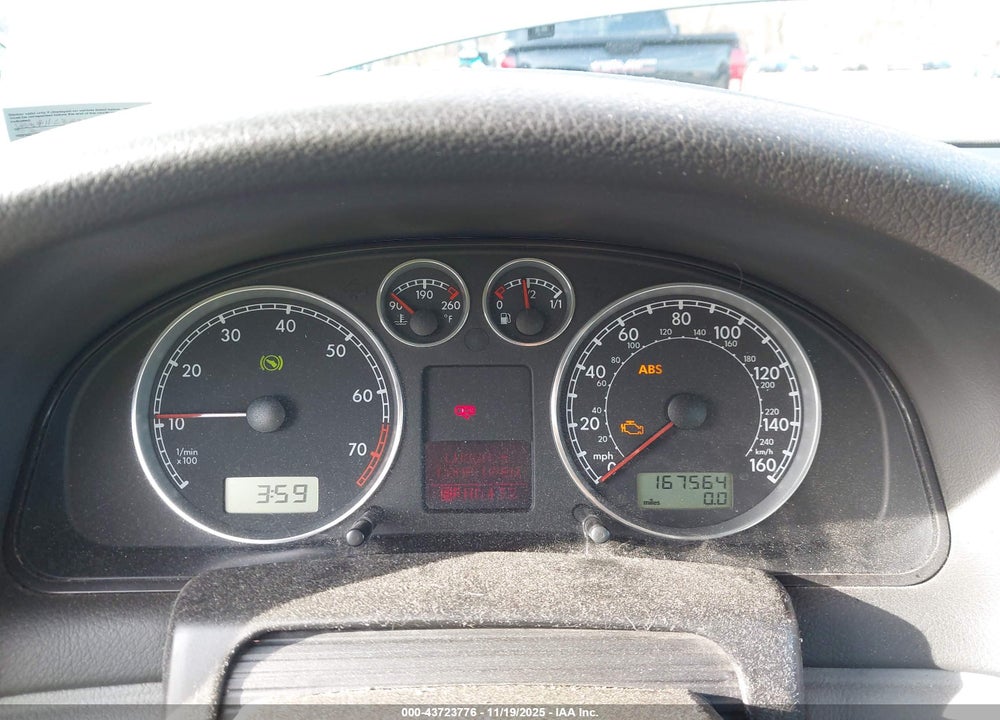 2003 VOLKSWAGEN PASSAT GLS V6 VIN: WVWPH63B33P358521