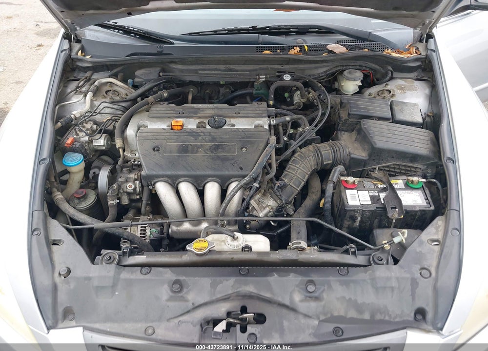 2004 HONDA ACCORD 2.4 EX VIN: 1HGCM56874A133514