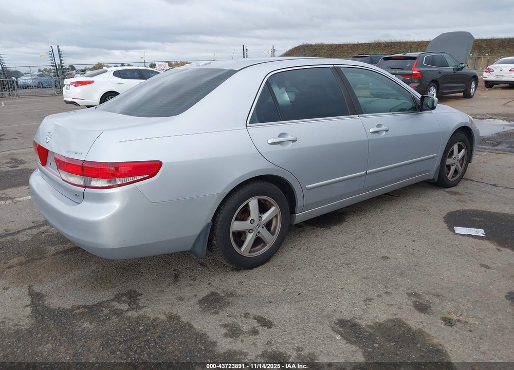 2004 HONDA ACCORD 2.4 EX VIN: 1HGCM56874A133514