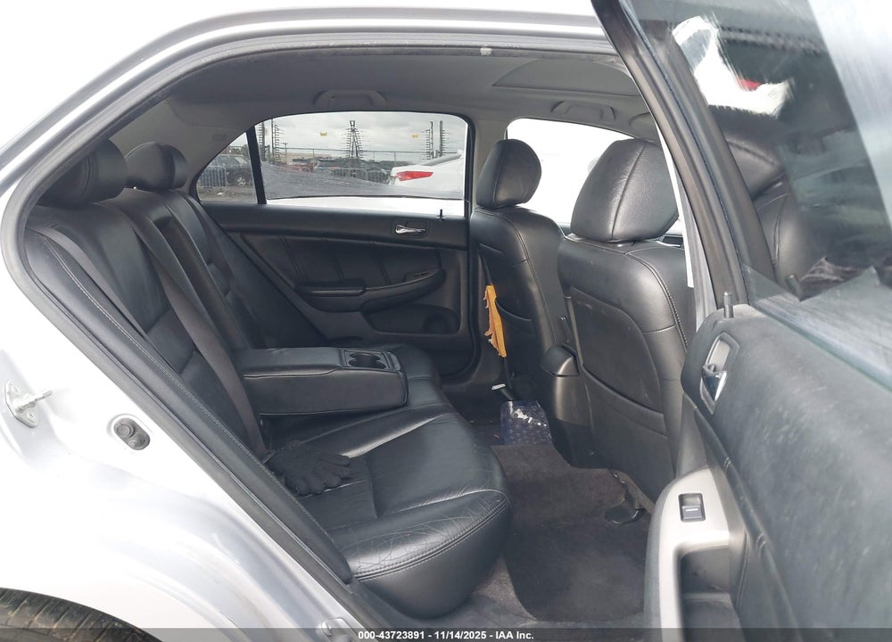 2004 HONDA ACCORD 2.4 EX VIN: 1HGCM56874A133514
