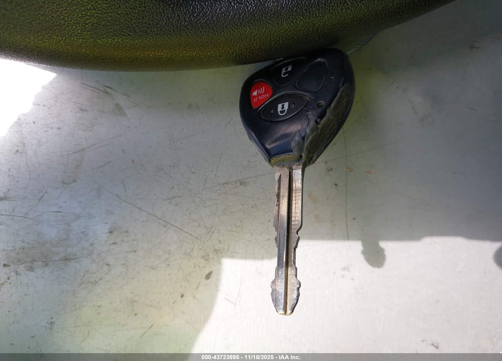 2009 SCION XB VIN: JTLKE50E291066404