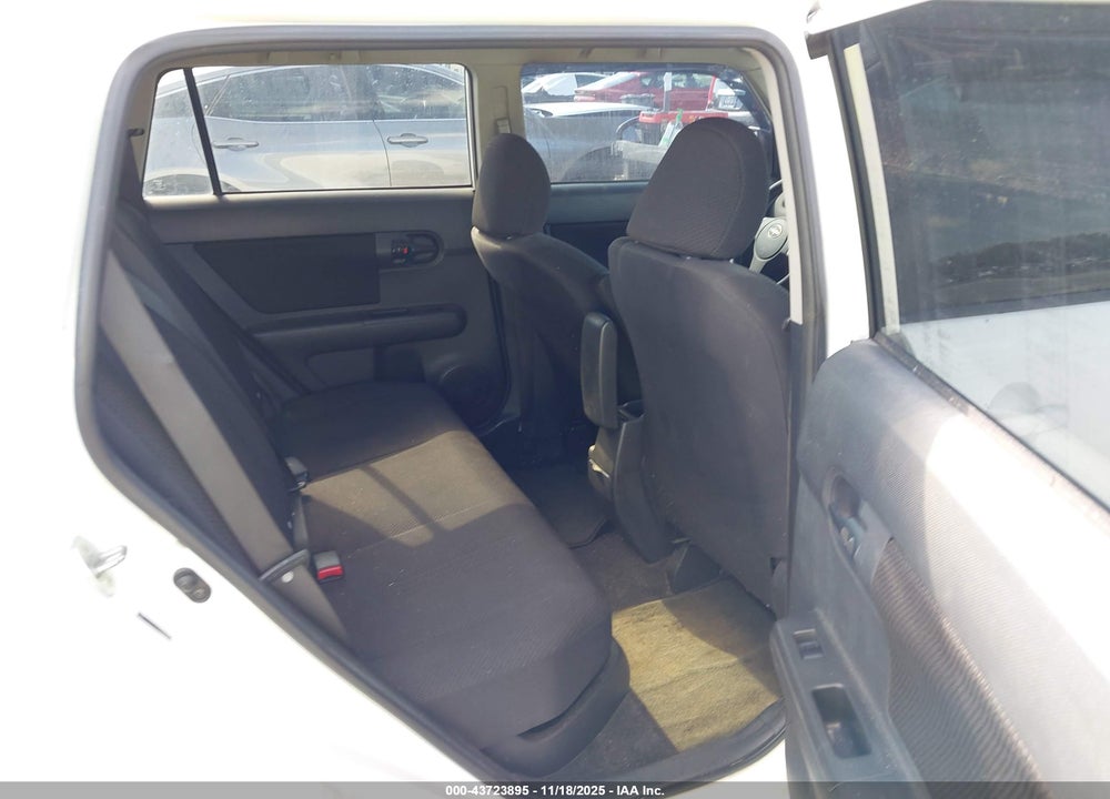 2009 SCION XB VIN: JTLKE50E291066404