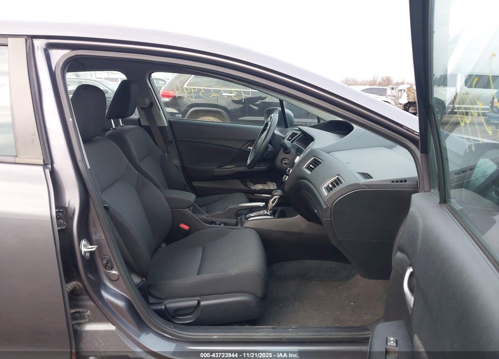 2015 HONDA CIVIC LX VIN: 19XFB2F51FE221819