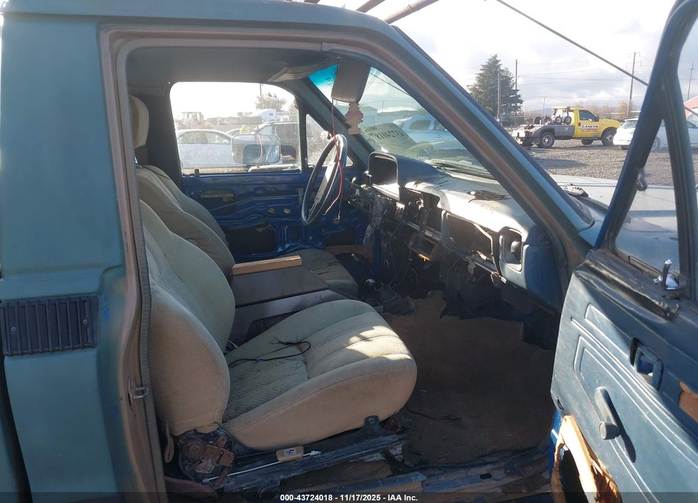 1981 TOYOTA PICKUP RN38 VIN: JT4RN38D4B0015895