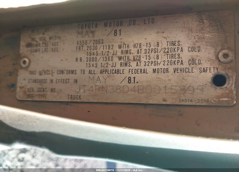 1981 TOYOTA PICKUP RN38 VIN: JT4RN38D4B0015895
