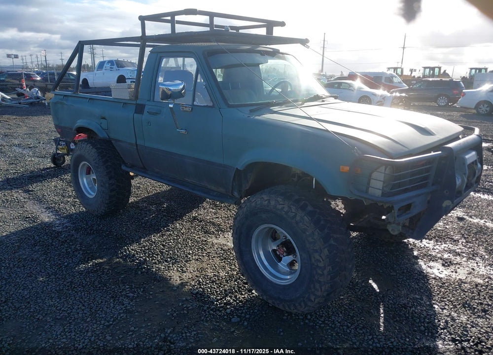 1981 TOYOTA PICKUP RN38 VIN: JT4RN38D4B0015895